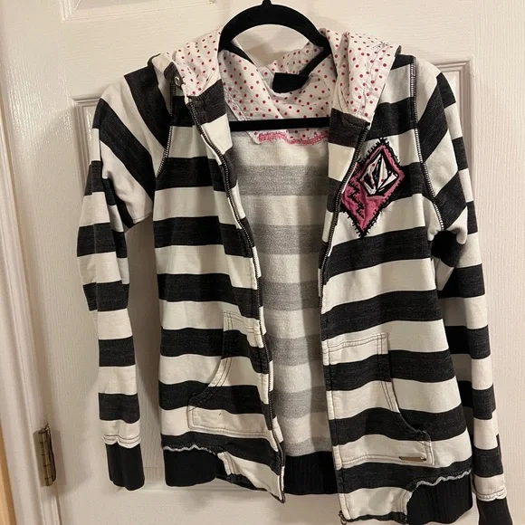Volcom Black and White Striped Hoodie with Pink polkadot hood- women’s M - Picture 6 of 8